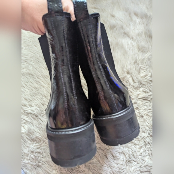 NWT La CANADIENNE Cosner Black Patent Leather Chelsea Boots - Picture 10 of 14